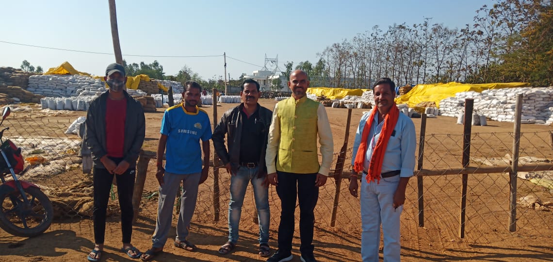 मांगो को लेकर भाजपा किसान मोर्चा ने किया धरना प्रदर्शन सौपा ज्ञापन..