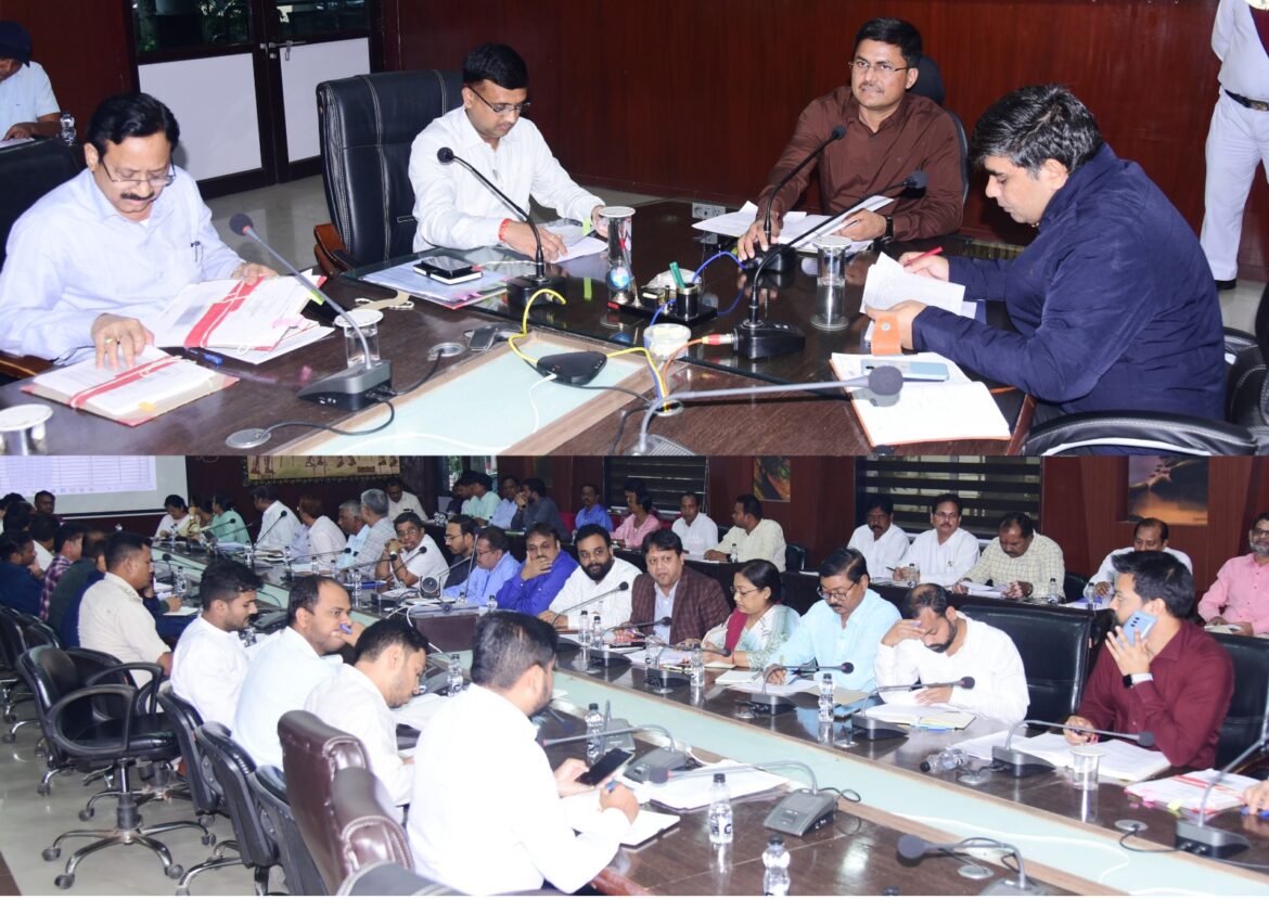 मतगणना का कार्य अधिकारी-कर्मचारी आयोग के निर्देशों के अनुरूप करें : कलेक्टर