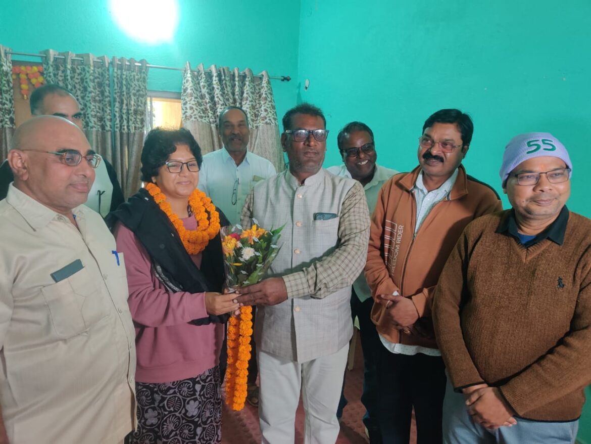 सर्व ब्राह्मण संगठन के पदाधिकारियों ने नवनिर्वाचित विधायक शेषराज  हरबंश से भेंट कर दी बधाई