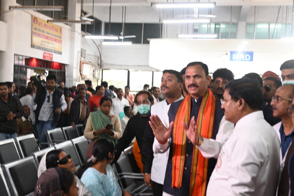 सिम्स में सुधार के लिए इलाज एवं प्रशासन दोनों अलग-अलग किये जाएंगे: श्याम बिहारी जायसवाल