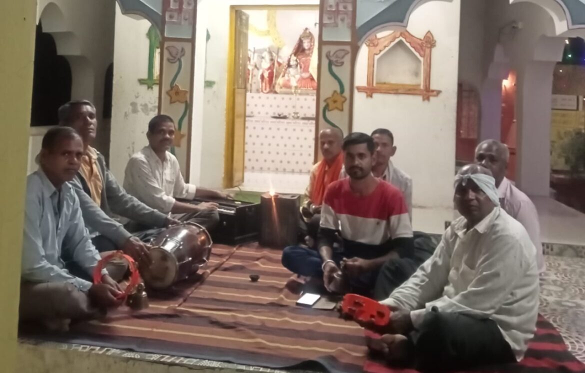 कौशल्या देवी मंदिर ‘कोसला’ में किया गया मां सरस्वती की पूजन कार्यक्रम