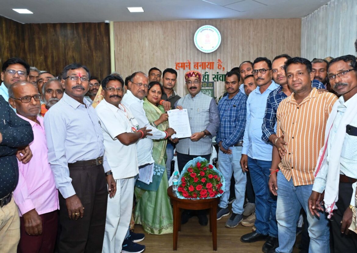 *घुमका के ग्रामीणों की मांग पर उप मुख्यमंत्री श्री अरुण साव ने दिया नगर पंचायत बनाने का आश्वासन