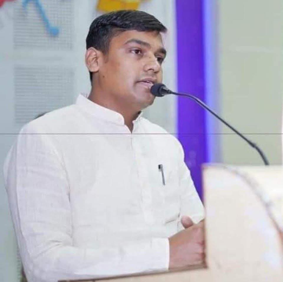 जिला शिक्षा अधिकारी का तबादला हुआ, लेकिन शिक्षा विभाग के विवादों पर संघर्ष जारी रहेगा : अंकित गौरहा