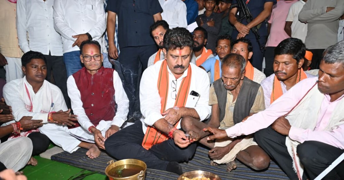 उप मुख्यमंत्री विजय शर्मा ने मुड़घुसरी में 1.48 करोड़ रुपए के तीन सड़क का किया भूमिपूजन….