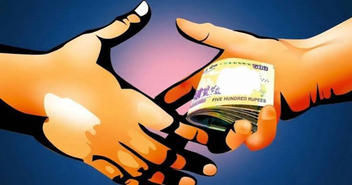 ब्रेकिंग : खाद्य विभाग में ACB की रेड, रिश्वत लेते अधिकारी रंगे हाथ गिरफ्तार, कार्रवाई से मचा हड़कंप…