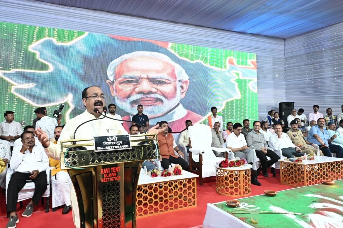 प्रधानमंत्री नरेंद्र मोदी का जीवन जनसेवा और राष्ट्र निर्माण को समर्पित : उप मुख्यमंत्री  अरुण साव