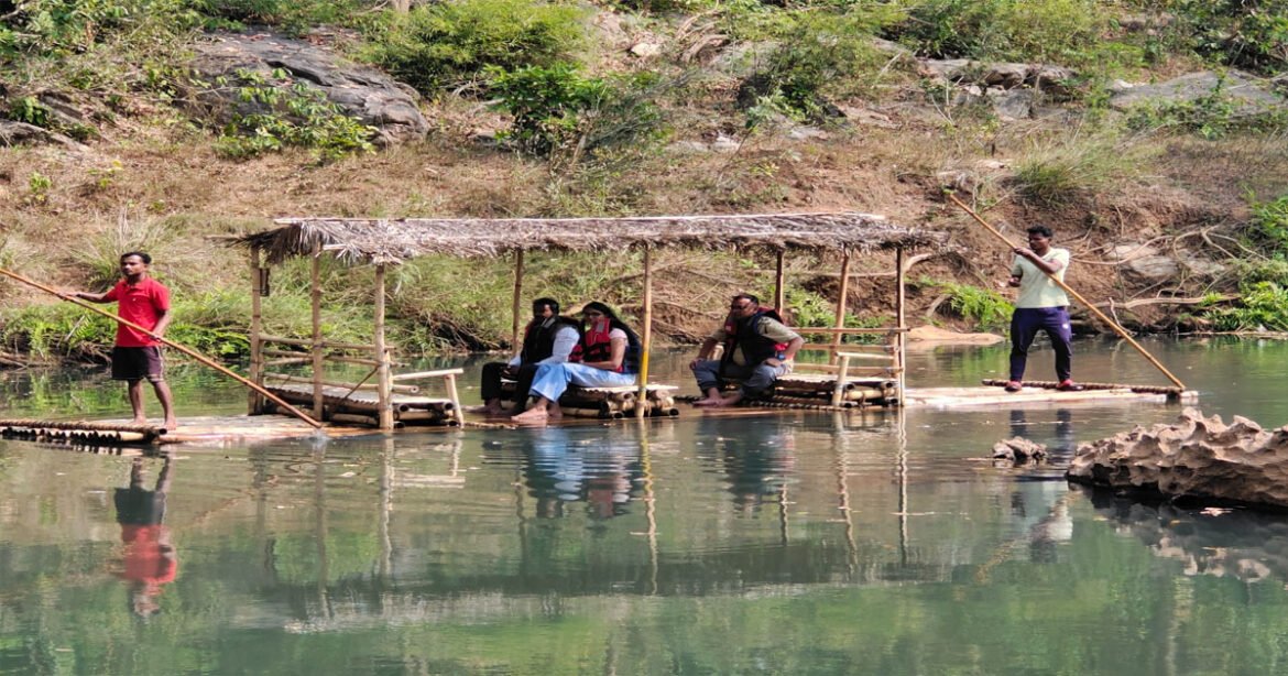 विशेष लेख : पर्यटन के जरिए ग्रामीण सशक्तिकरण: विष्णु देव साय सरकार की अनूठी पहल