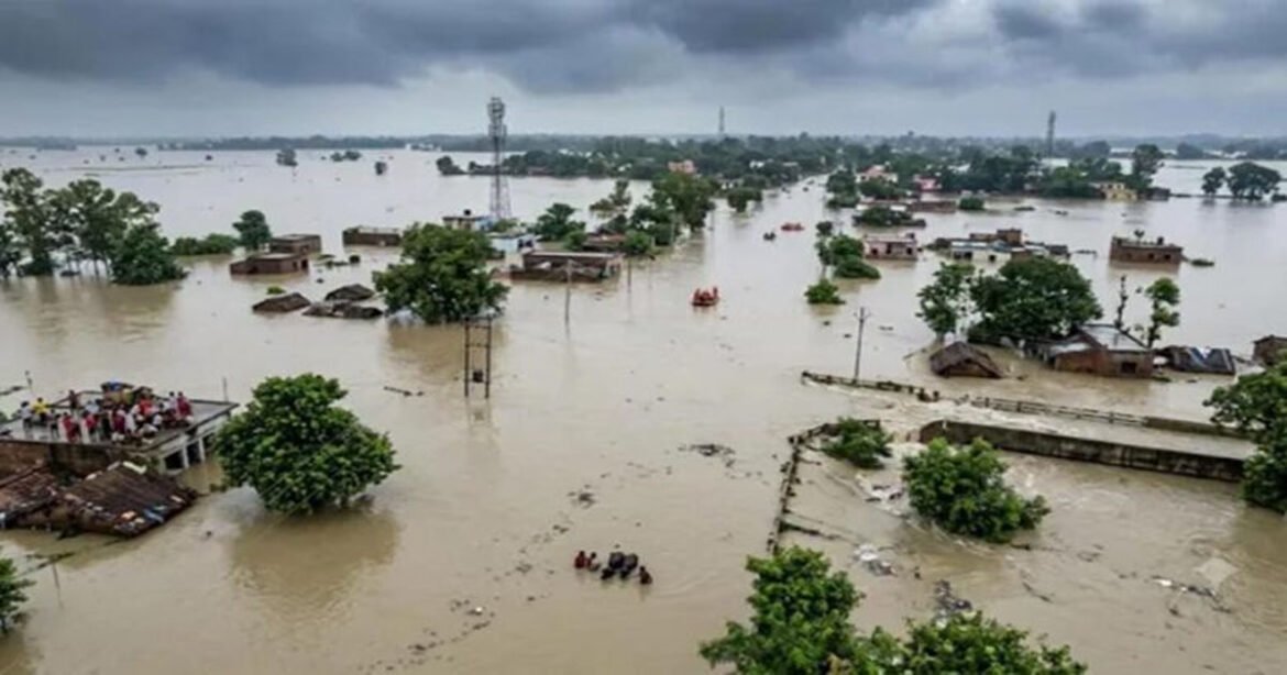 बिहार में बाढ़ से 10,671 करोड़ का नुकसान, 82 हजार हेक्टेयर में फसल बर्बाद; 26 लोगों की मौत