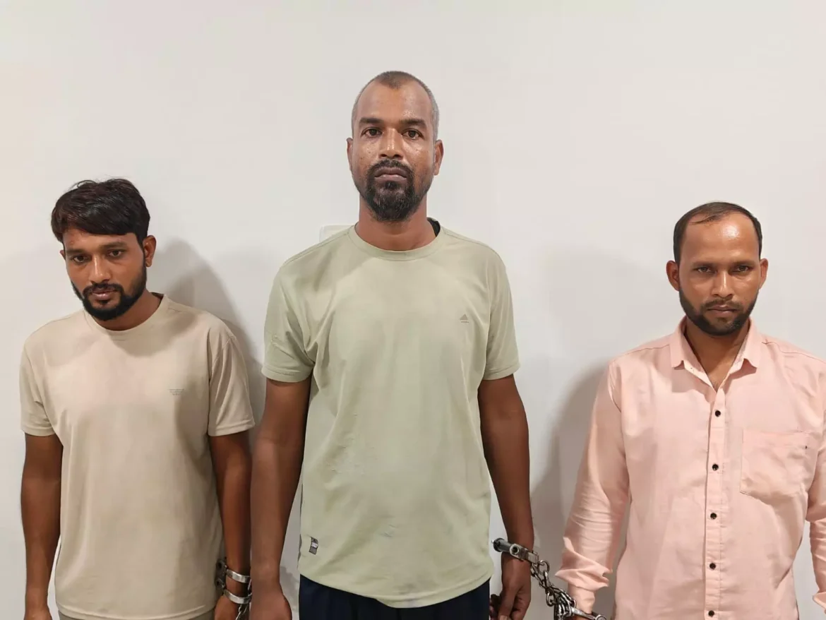 Raipur Crime : कार की डिक्की में छिपाकर लाए 85 किलो गांजा, ग्राहक की तलाश करते 3 तस्कर गिरफ्तार