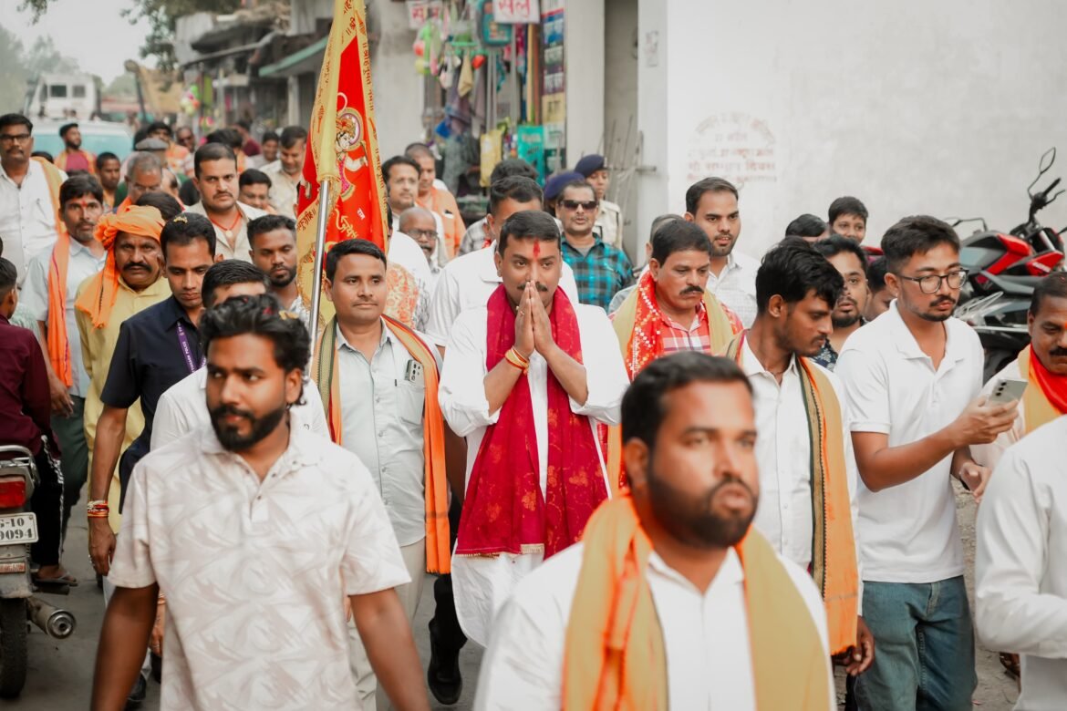 माँ महामाया की भक्ति में सराबोर बेलतरा, ध्वजा यात्रा के पाँचवें दिन गाँव-गाँव उमड़ा आस्था का जनसैलाब