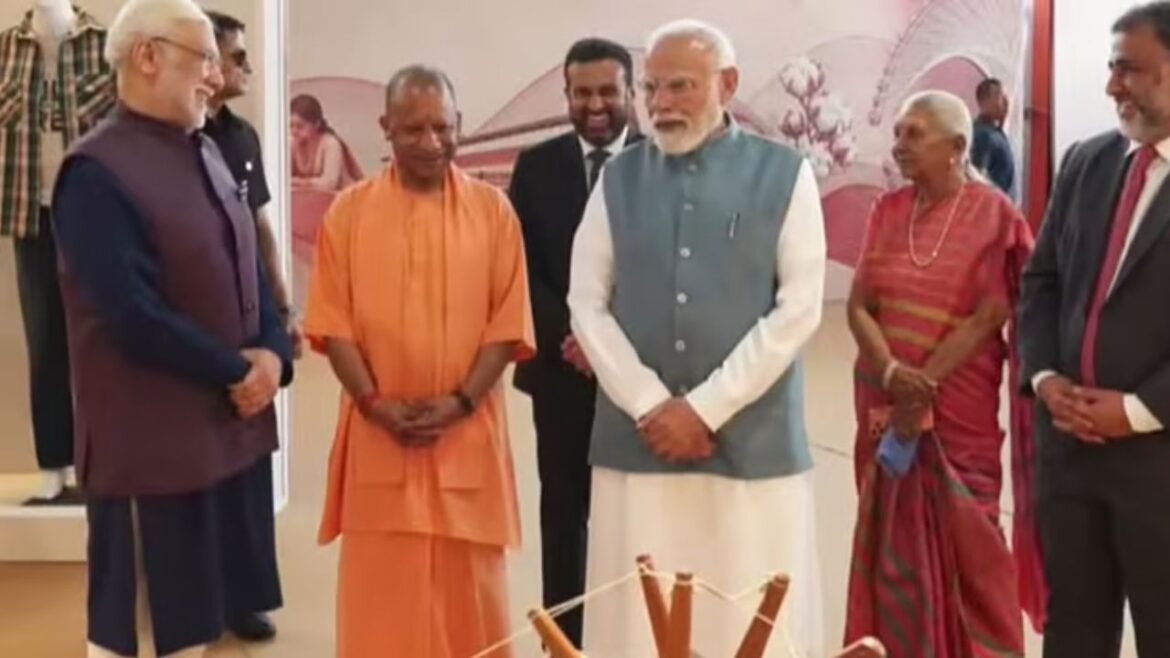 वाराणसी में PM मोदी ने किया अरविंद लिमिटेड के मैन्युफैक्चरिंग प्लांट का उद्घाटन, ₹150 करोड़ का निवेश