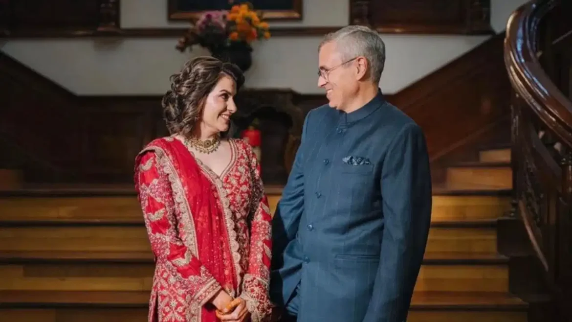CM Omar Abdullah-Nidhi Razdan: जम्मू-कश्मीर के CM उमर अब्दुल्ला ने पत्रकार निधि राजदान से की शादी, सोशल मीडिया पर शेयर की तस्वीरें