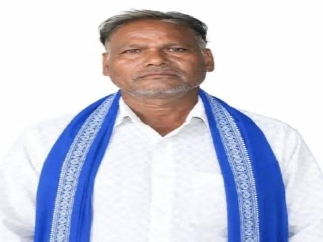 CG News: शराब पीने के बाद BSP पार्षद समेत 2 की मौत, एक की हालत बिगड़ी, एक हिरासत में; जहरीले पदार्थ की आशंका