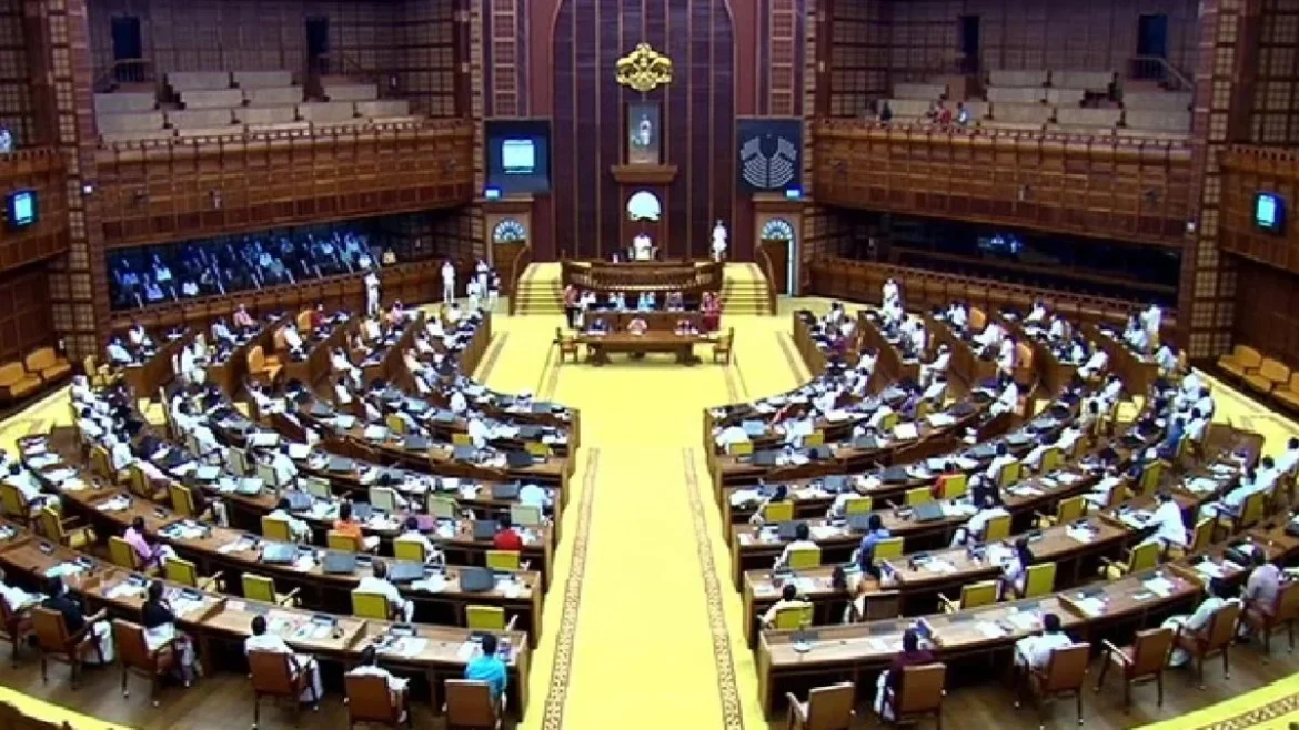 Kerala Assembly: केरल विधानसभा में CEC को हटाने के लिए प्रस्ताव पारित, चयन समिति को फिर से गठित करने की मांग